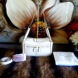 AN ORIGINAL HOUSE OF LITTLE BUNNY , GENUINE LEATHER SIZE 22 WITH 3 STRAPS